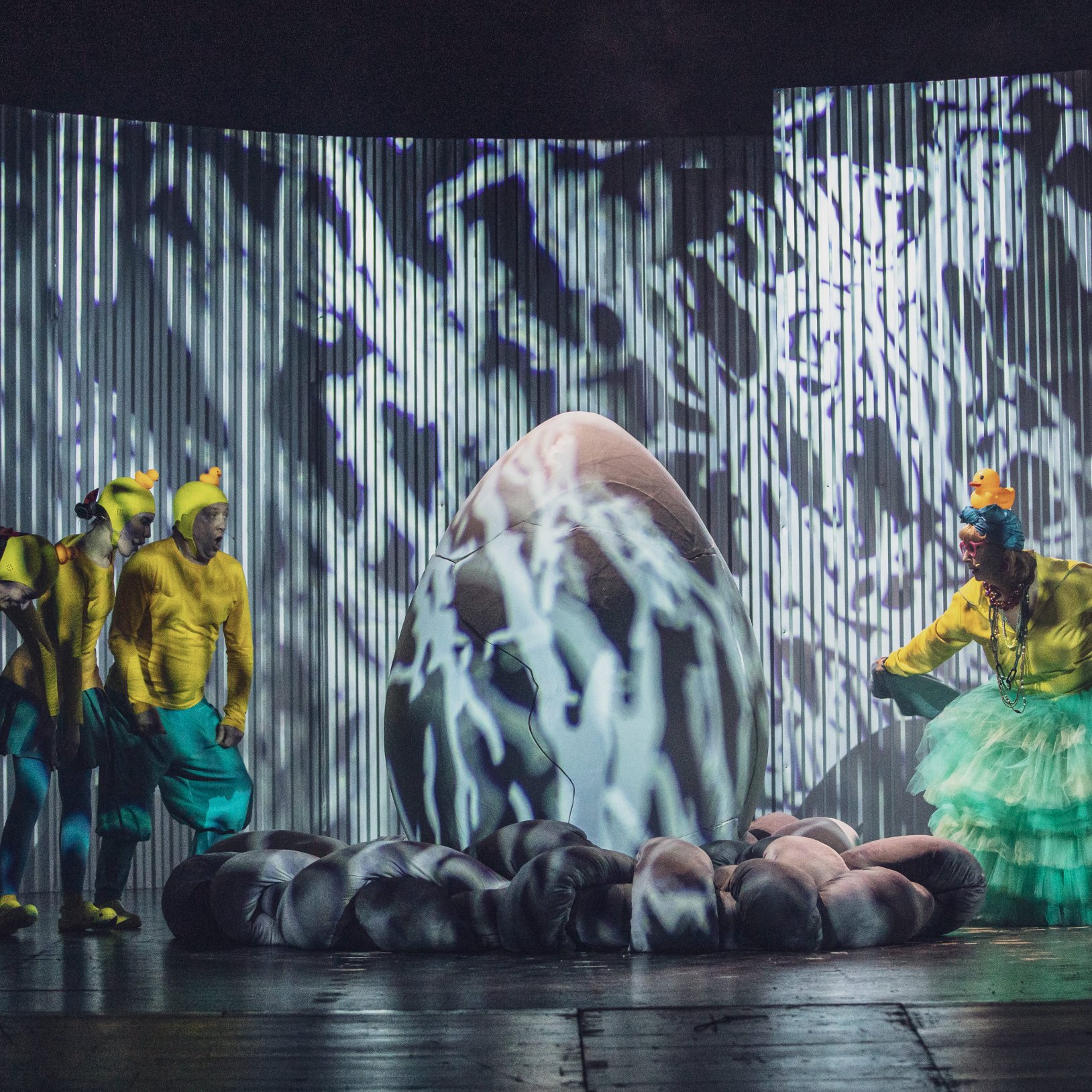 zdjęcie ze spektaklu Brzydkie kaczątko