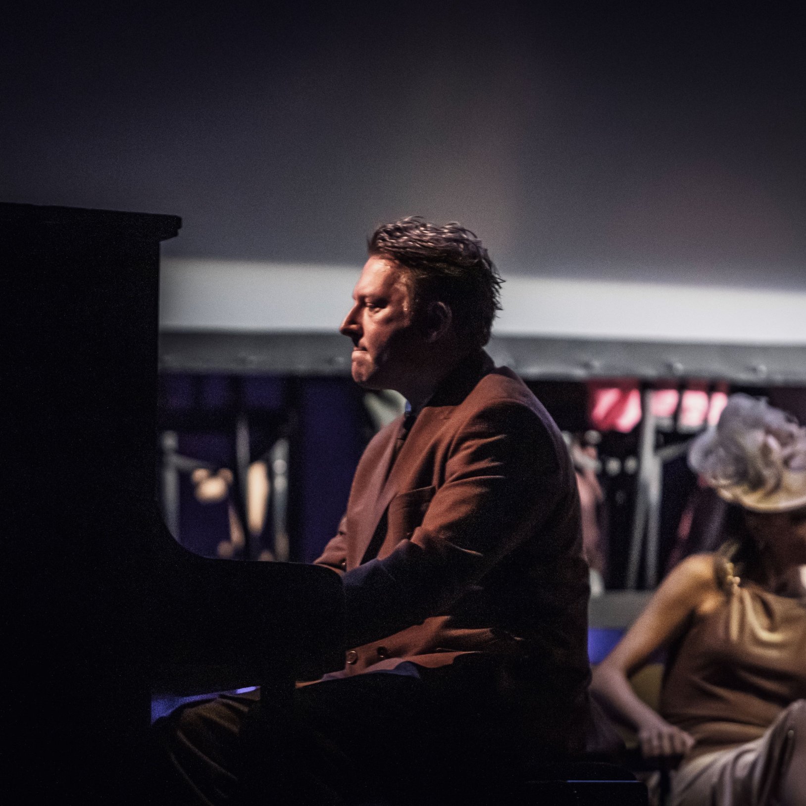 zdjęcie ze spektaklu Szpilmanowie