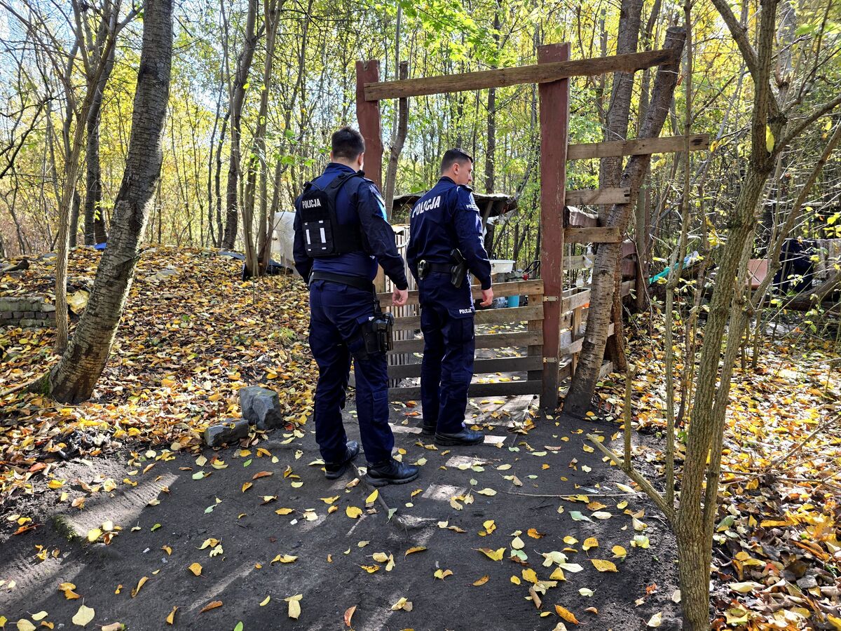 Policjanci dbają o osoby w kryzysie bezdomności