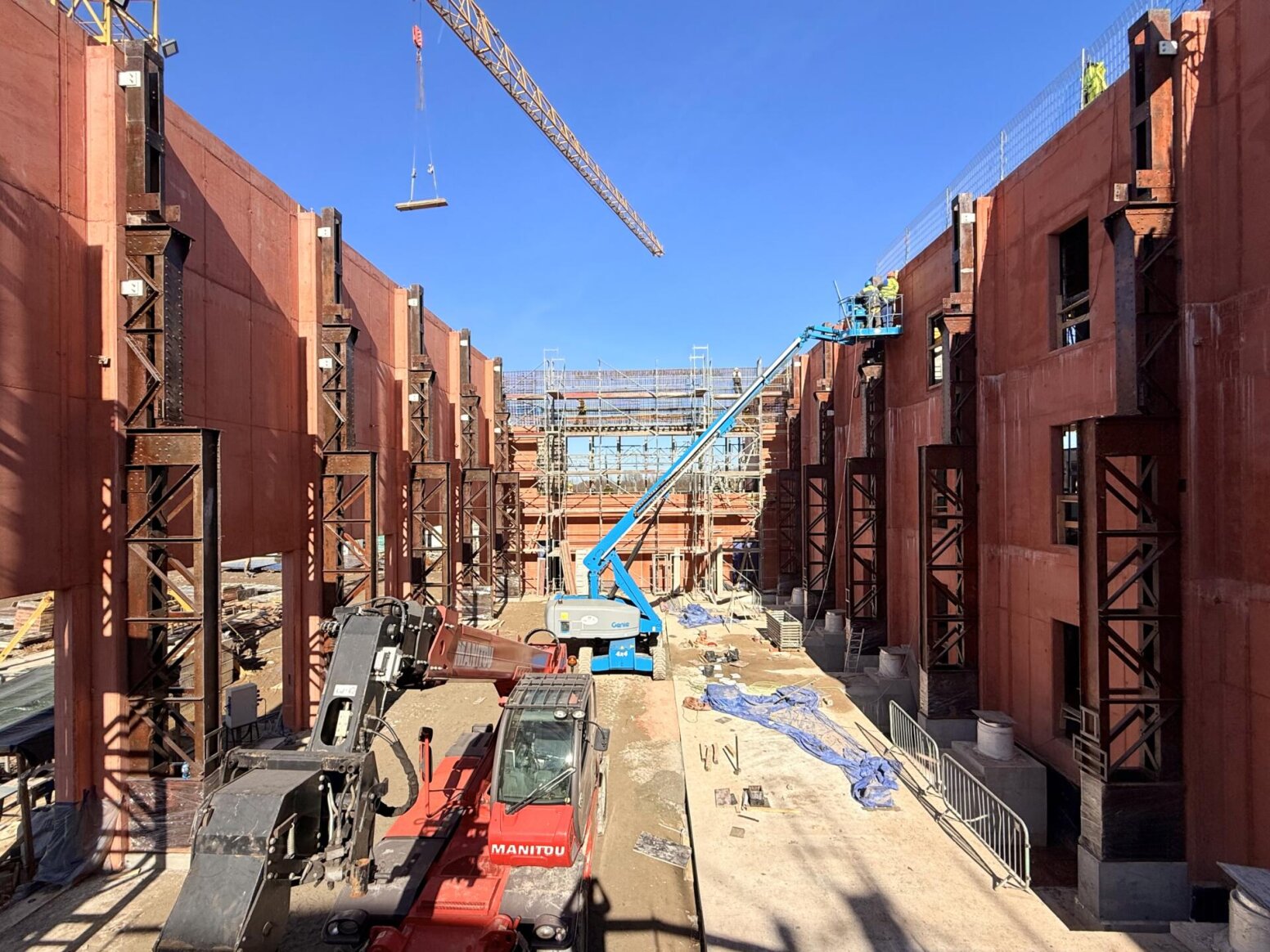 Przestrzeń na budowie nowego centrum