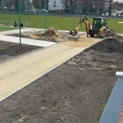 Prace remontowe z koparką