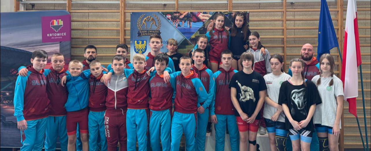 Grupowe zdjęcie zawodników klubu "Slavia"