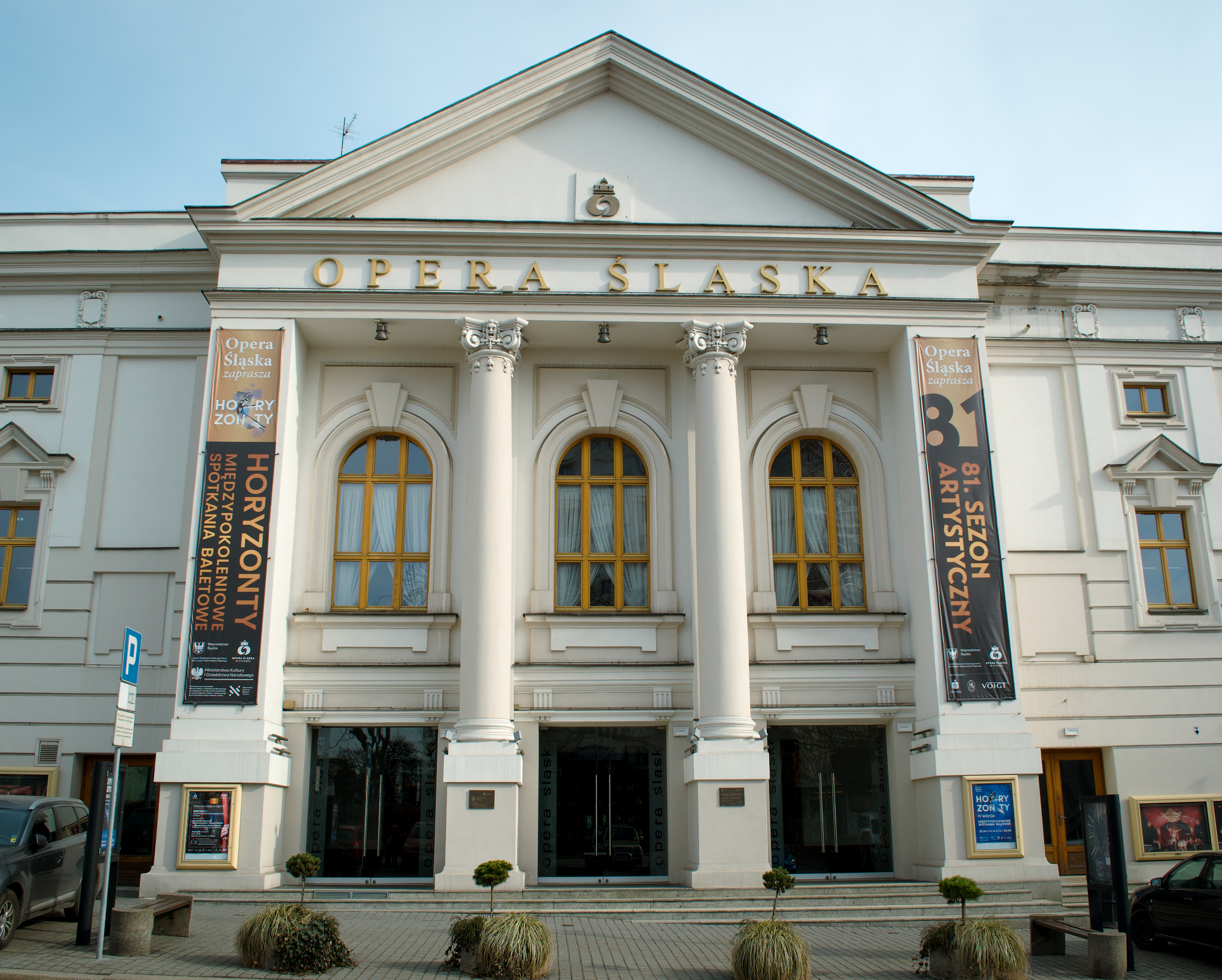 budynek opery śląskiej