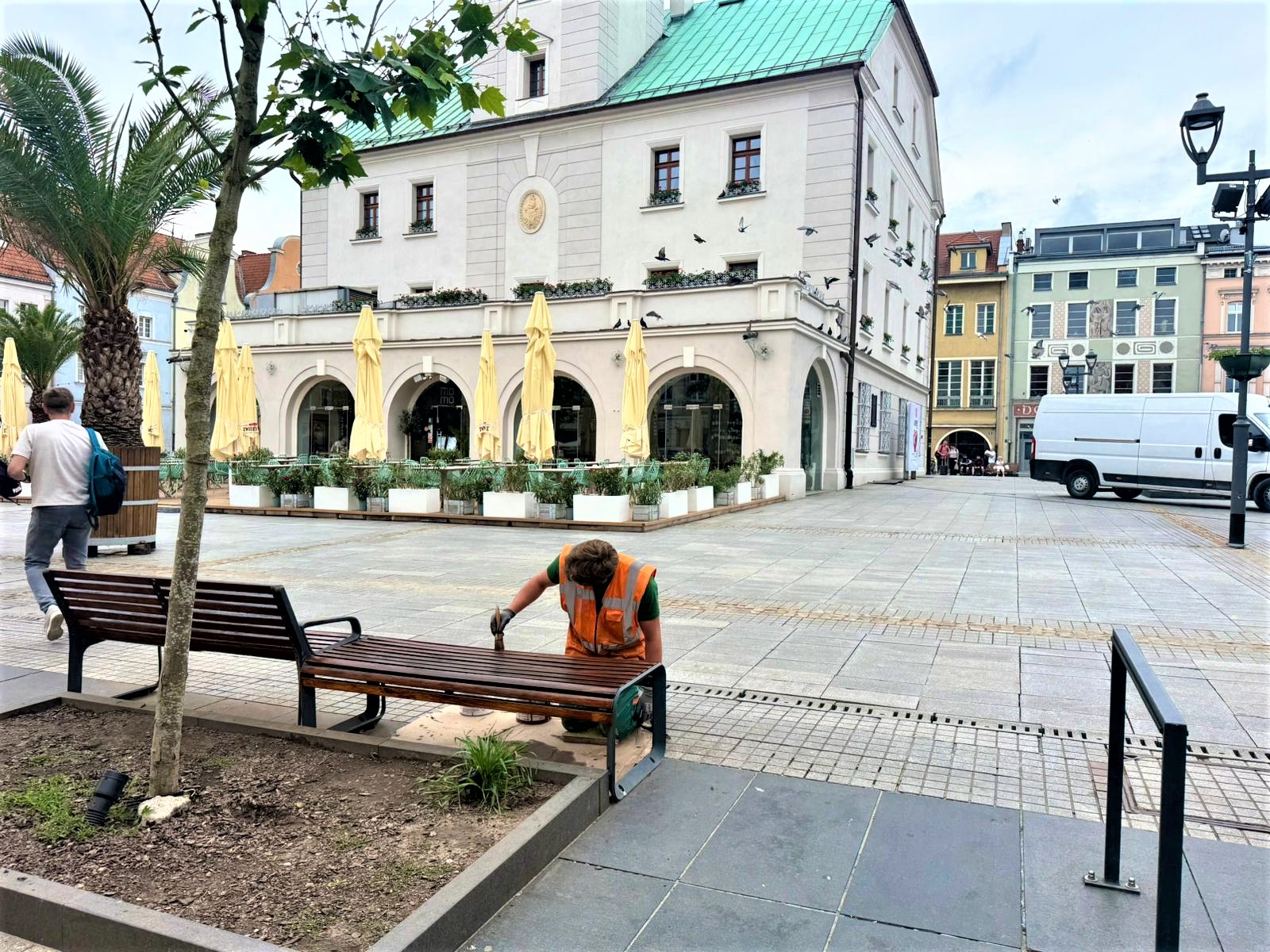 ławka podczas malowania