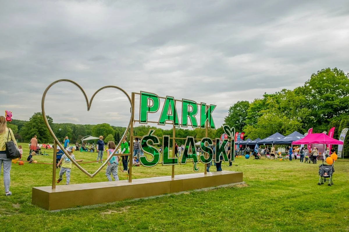 Neon z napisem Park Śląski