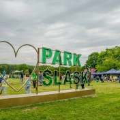 Neon z napisem Park Śląski