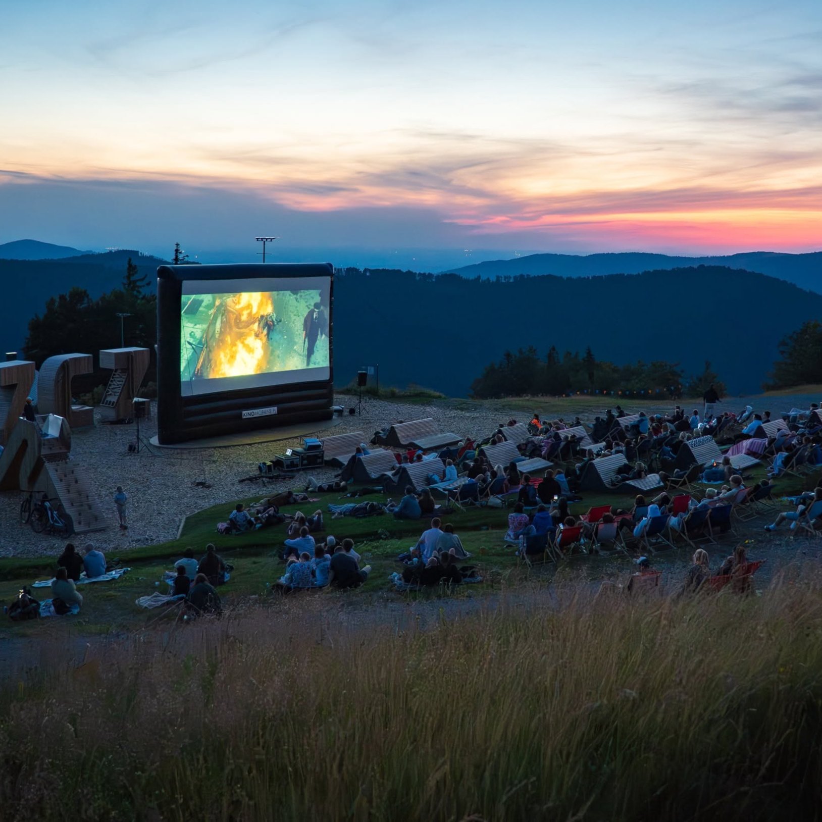 Kino plenerowe na poziomie 1000 w Szczyrku