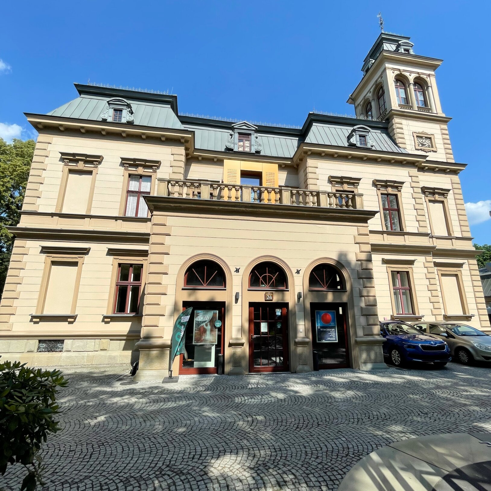 neorenesansowy budynek willi sixta w bielsku-białej