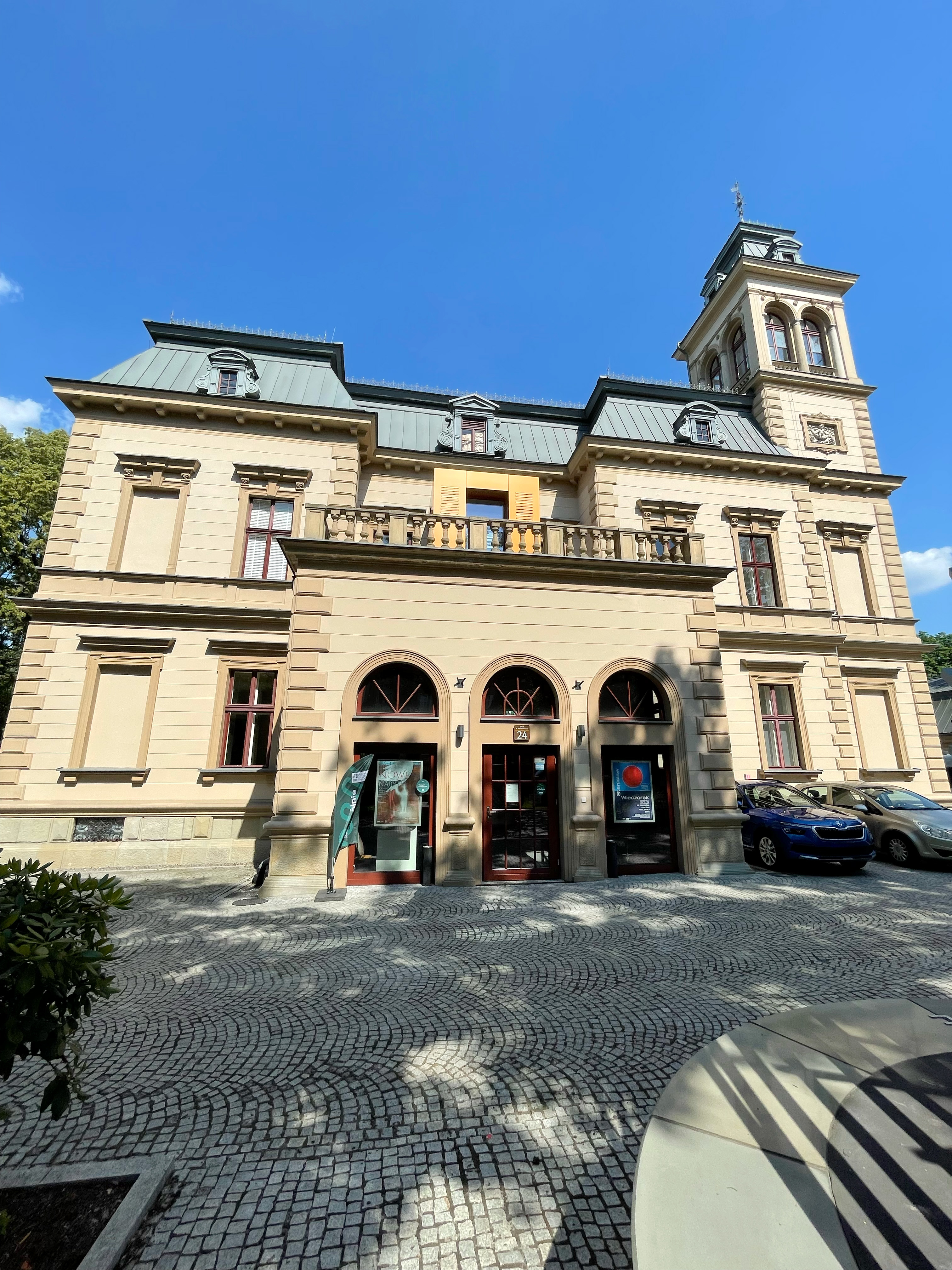 neorenesansowy budynek willi sixta w bielsku-białej