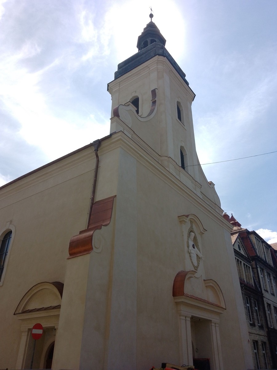 Elewacja kościoła pw. św. Wojciecha po gruntownym remoncie