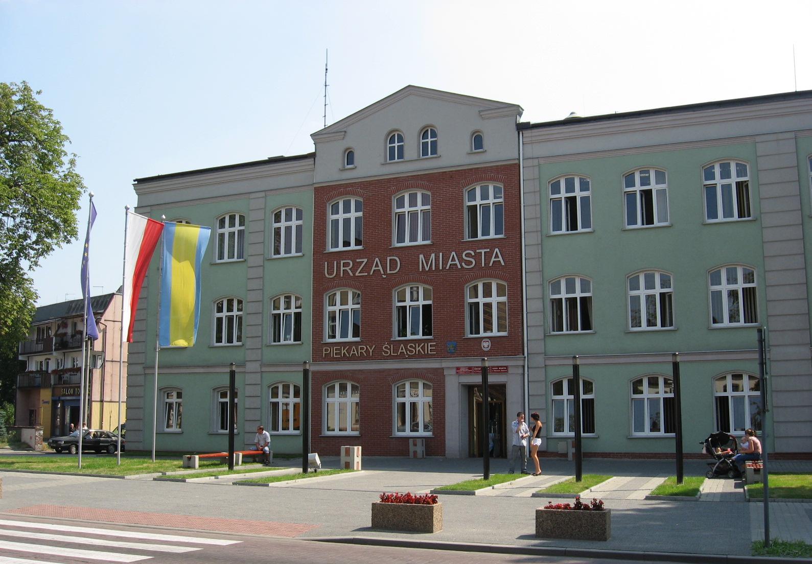zdjęcie urzędu w Piekarach Śląskich