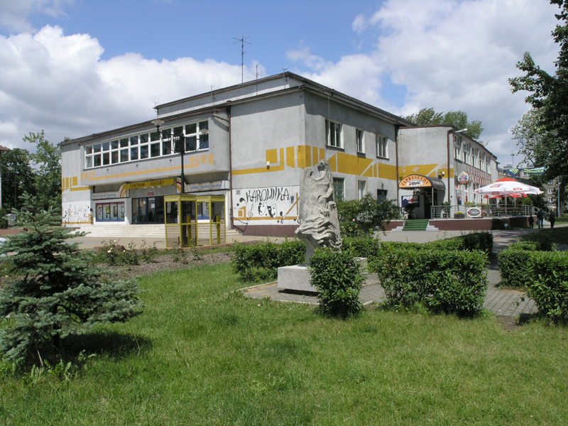 Centrum Kultury "Karolinka" Autorstwa Jarosław A. Krawczyk, CC BY-SA 2.5, https://commons.wikimedia.org/w/index.php?curid=7918270