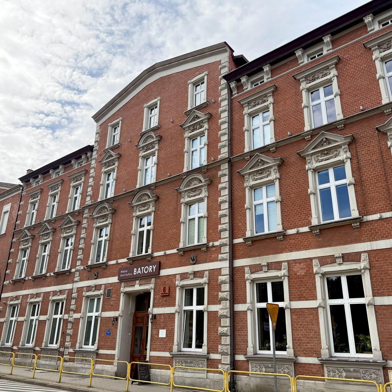 Miejski Dom Kultury Batory