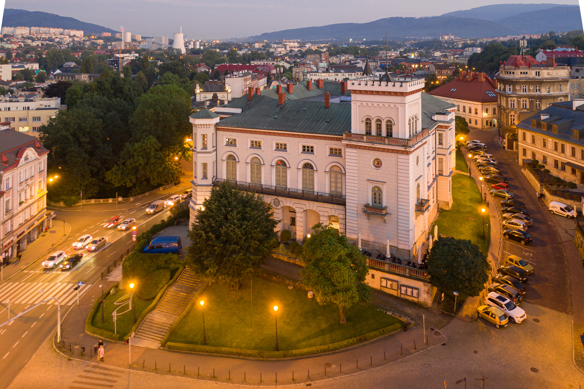 Zamek Książąt Sułkowskich – Muzeum Historyczne w Bielsku-Białej Autorstwa Bieniecki Piotr - http://www.fototeo.pl Praca własna, CC BY-SA 4.0, https://commons.wikimedia.org/w/index.php?curid=94123219