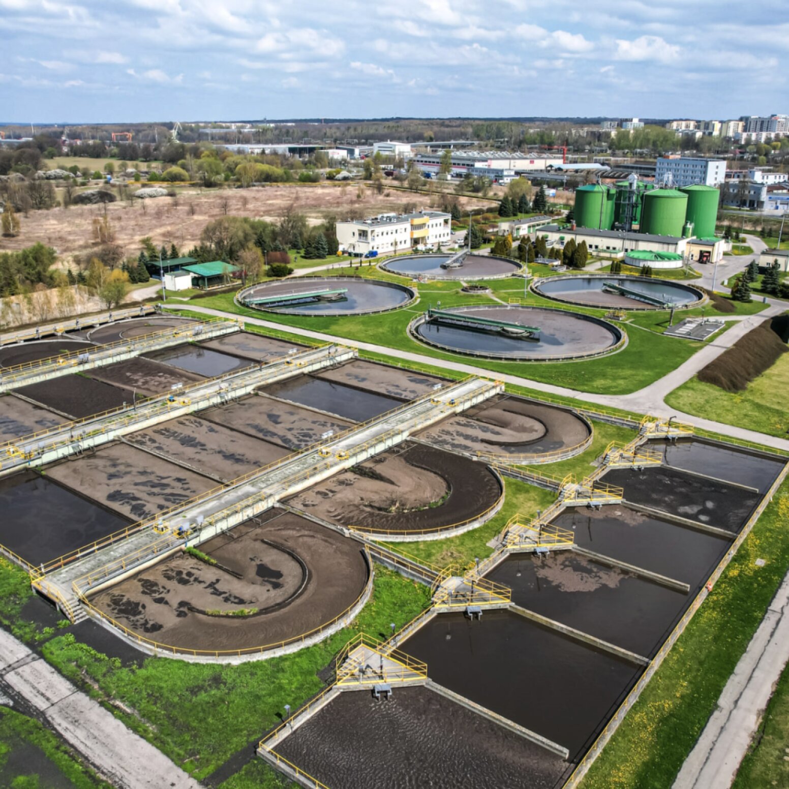 Oczyszczalnia ścieków szykuje zieloną modernizację