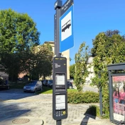 Nowe tablice na przystankach