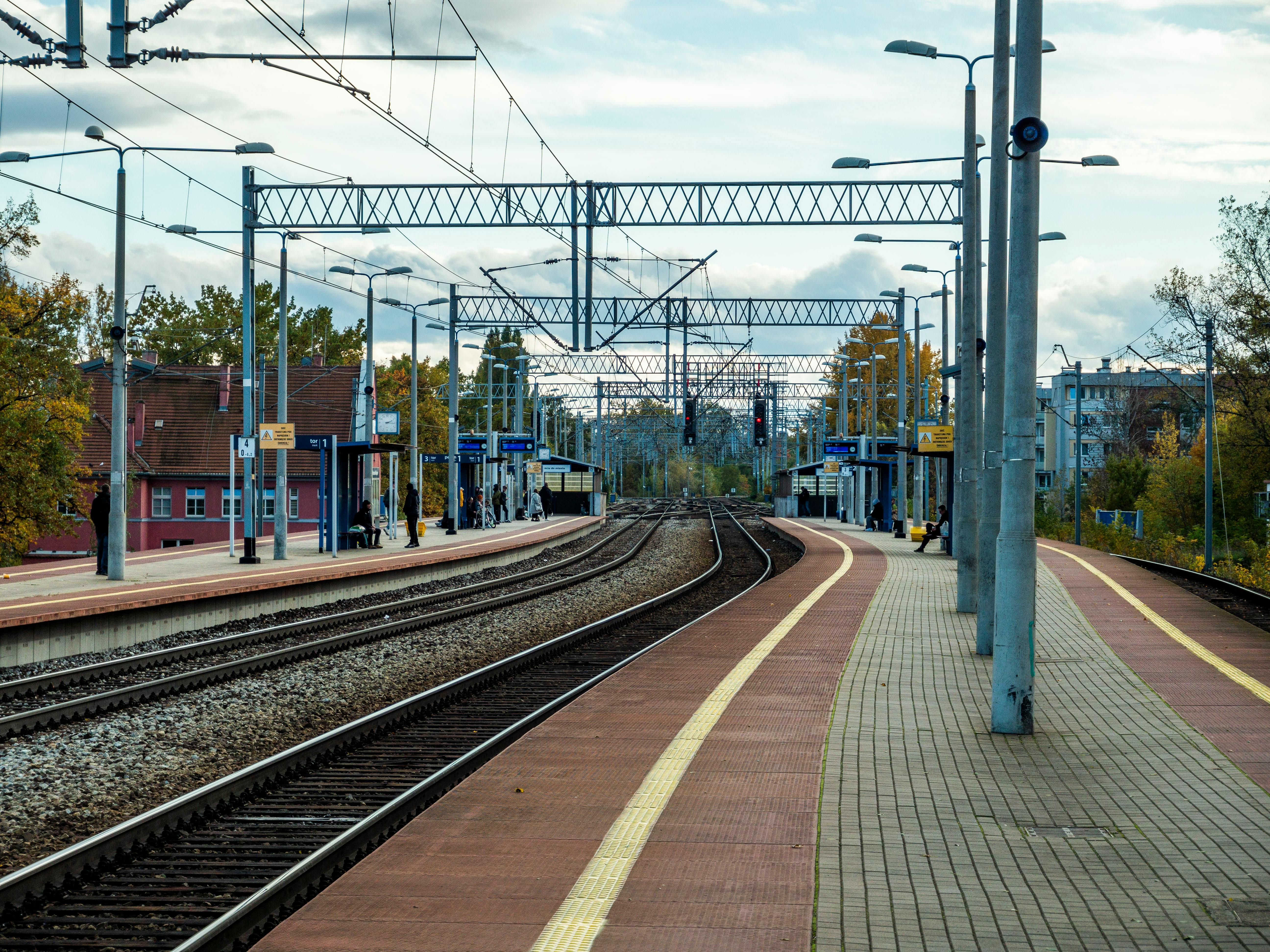 Kolejowe Love – walentynkowy pociąg z Katowic do Wisły pexels / shox